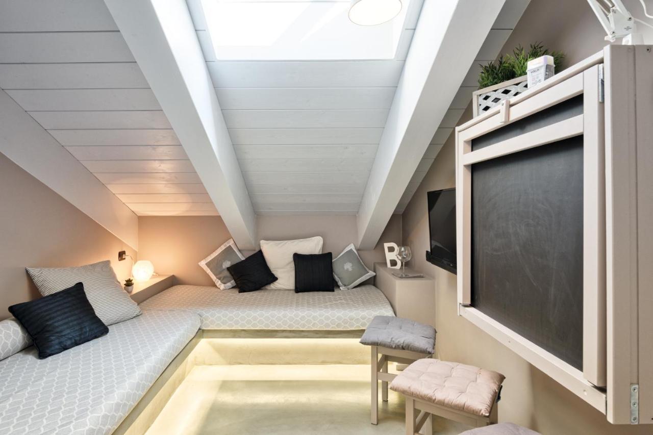Acadamis Apartment